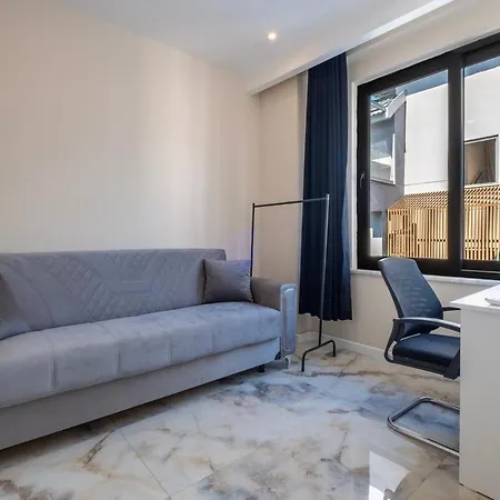 Duplex In Cleopatra, 200 M To The * אלאניה