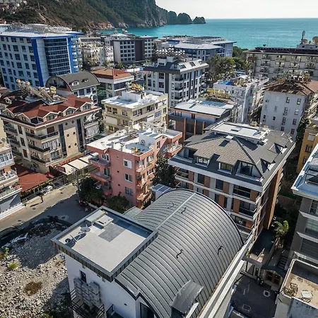 Duplex In Cleopatra, 200 M To The 阿拉尼亚