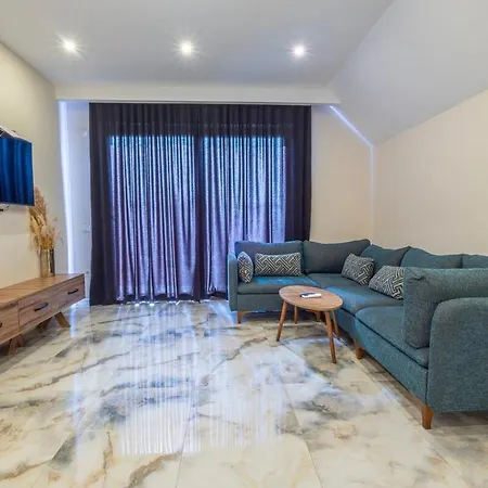 דירה Duplex In Cleopatra, 200 M To The אלאניה