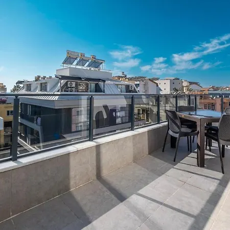 Duplex In Cleopatra, 200 M To The Apartment Alanya