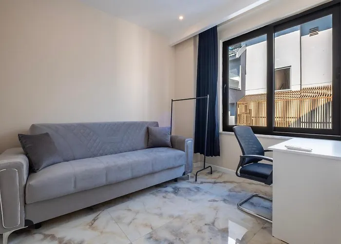 Duplex In Cleopatra, 200 M To The * 阿拉尼亚