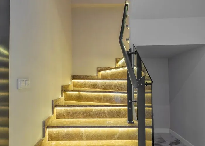 Duplex In Cleopatra, 200 M To The * 阿拉尼亚